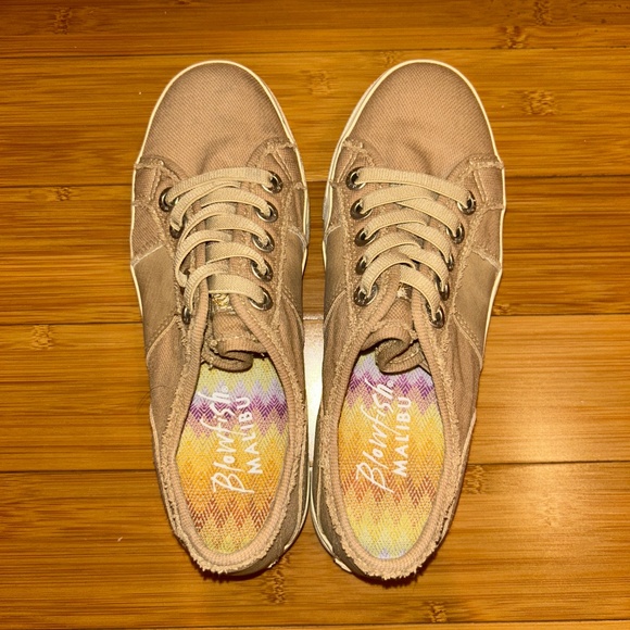 Small platform shoes - Picture 2 of 3